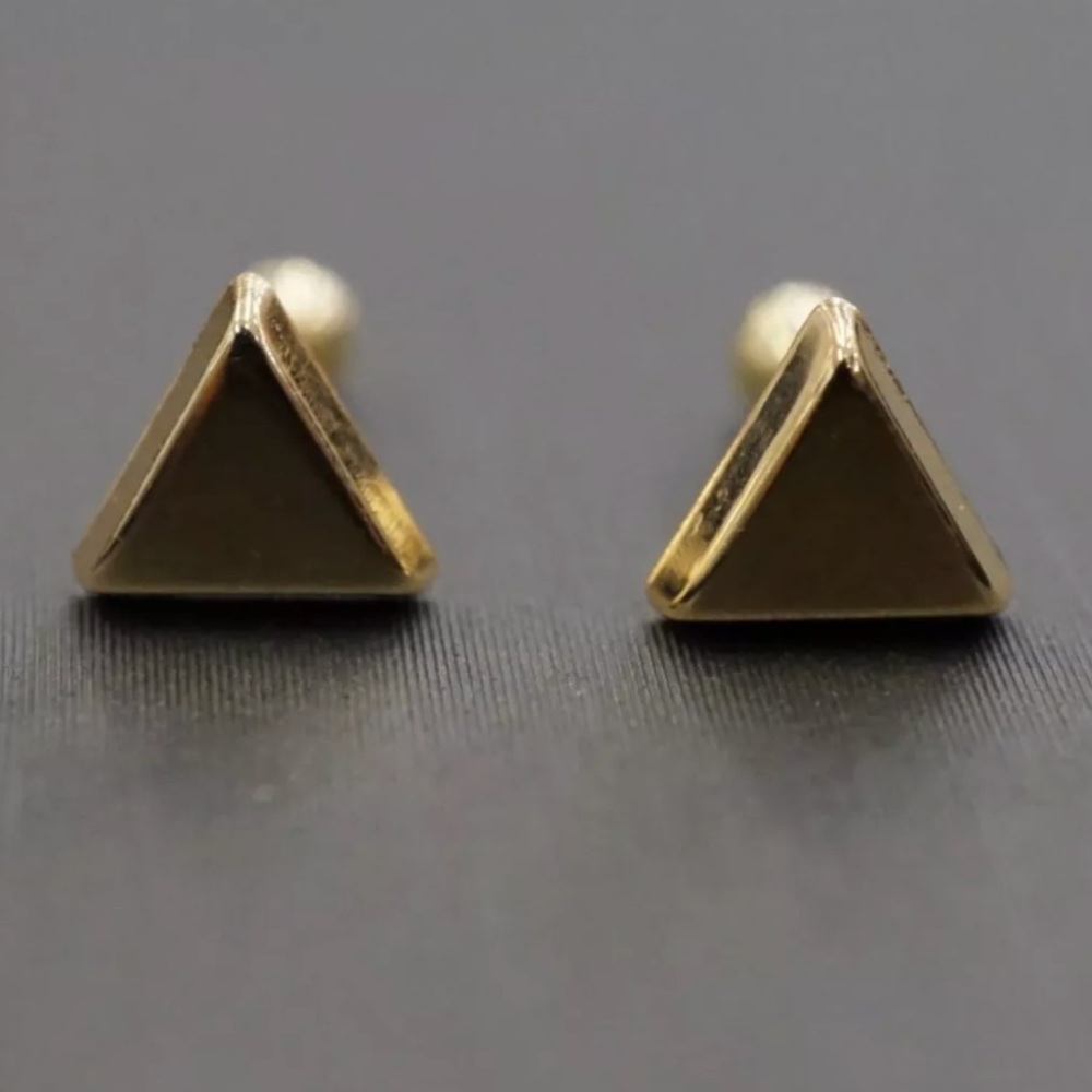 14K Yellow Gold Triangle Screw back Studs - Picture 1 of 3